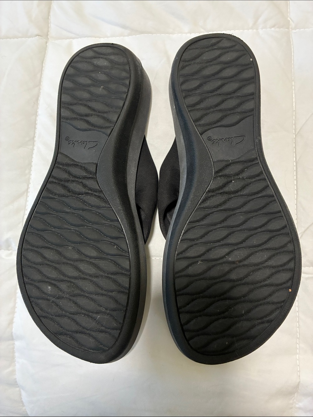 Clarks Black Knot-Detail Thong Sandals Size 8 - Picture 2 of 5